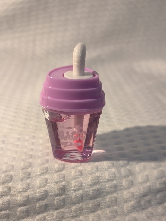 Other - Magic Lip Oil Cup Shaped Lip Gloss -